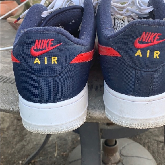 Nike shoes - Picture 4 of 13